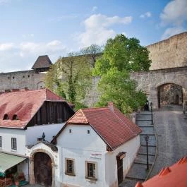 Imola Udvarház Eger - Medence/kert