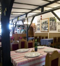 Mátyus Udvarház Kengyel Fogadó