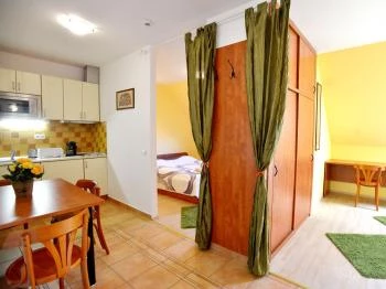 Servita Udvarház Apartman Eger
