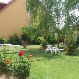 Tourist Motel Eger Eger - Medence/kert