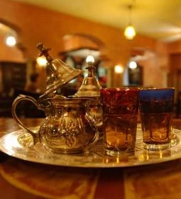 Shiraz Étterem & Dubai Kert