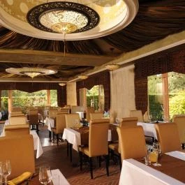 Shiraz Étterem & Dubai Kert Egerszalók - Egyéb