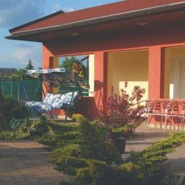 Anna Panzió Egerszalók - Medence/kert