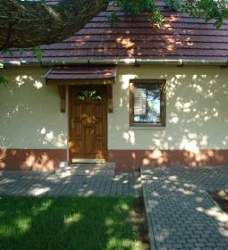 Diófa Apartmanház I.