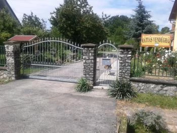 Mátyás Vendégház Egyházasrádóc