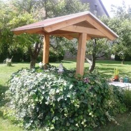 Mátyás Vendégház Egyházasrádóc - Medence/kert