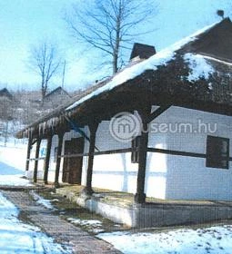 Városi Művelődési Ház és Könyvtár