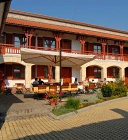 Magita Hotel & Étterem