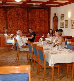 Magita Hotel & Étterem