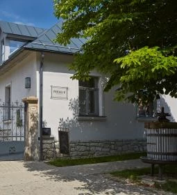 Préselő Pincészet és Vendégház