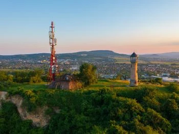 Bunker túra és séta a Strázsa-hegyen Esztergom