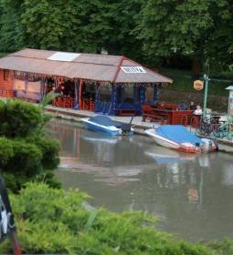 Nautilus Hajós Bár