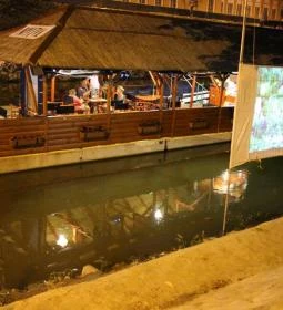 Nautilus Hajós Bár