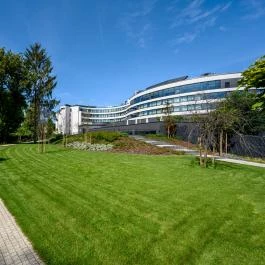 Grand Hotel Esztergom Esztergom - Medence/kert