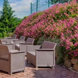 Hotel Bellevue Esztergom - Medence/kert