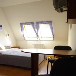 Schweidel Szálló Esztergom - Szobák