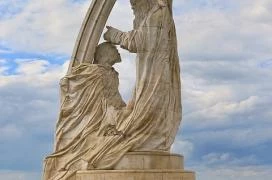 Szent István megkoronázása szoborcsoport Esztergom