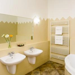 Károlyi Kastély Hotel & Restaurant Fehérvárcsurgó - Szobák