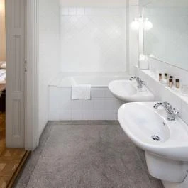 Károlyi Kastély Hotel & Restaurant Fehérvárcsurgó - Szobák