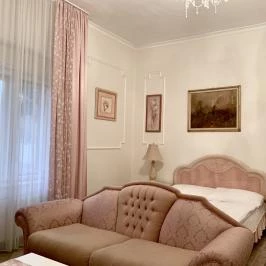 Zsuzsanna Kúria Feldebrő - Egyéb