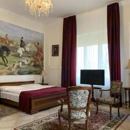 Zsuzsanna Kúria Feldebrő - Egyéb