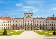 Esterházy-Kastély Fertőd