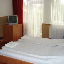 Ujvári Panzió Fertőd - Szobák