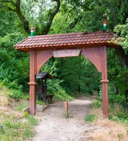 Sipos-hegyi parkerdő