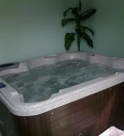 Fonyódi fűtött medencés Apartman