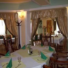 Holdfény Hotel étterme Forró - Egyéb