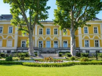 Füzérradványi Károlyi-Kastély Füzérradvány