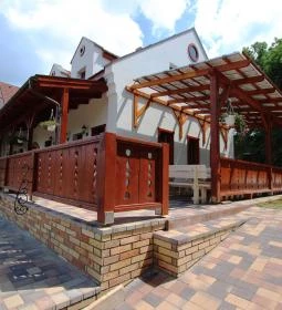 Gesztenyés Vendégház