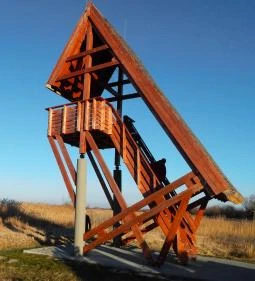 Sarvajc-kereszt és kilátó