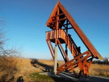 Sarvajc-kereszt és kilátó Gárdony