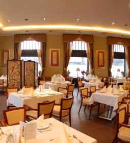 Erzsébet Királyné Szálloda Étterem és Kávéház