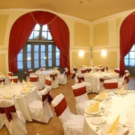 Erzsébet Királyné Szálloda Étterem és Kávéház Gödöllő - Egyéb