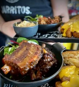 Happy Day Barbecue & Burger Bár