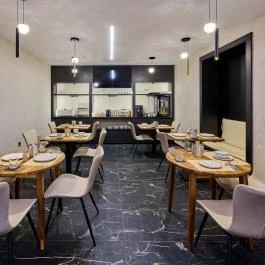 Grandis Premium Apartments Gödöllő - Vendéglátás