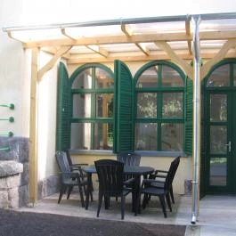 Mater Salvatoris Lelkigyakorlatos Ház Gödöllő - Medence/kert