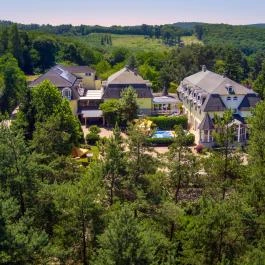 Gosztola Gyöngye-az erdő szállodája Gosztola - Külső kép