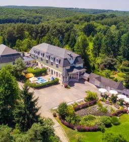 Gosztola Gyöngye-az erdő szállodája