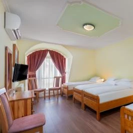 Gosztola Gyöngye-az erdő szállodája Gosztola - Szobák