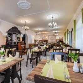 Gosztola Gyöngye-az erdő szállodája Gosztola - Vendéglátás