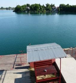 Horgásztó Nyaraló