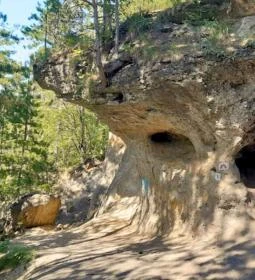 5. legjobb látnivaló: Vadlánlik barlang