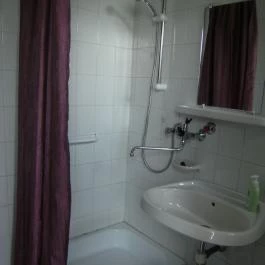 Kardos Apartman Gyenesdiás - Fürdőszoba