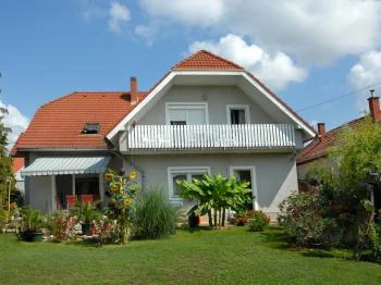 Maya Apartmanház Gyenesdiás