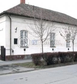 Vidovszky Béla Helytörténeti Gyűjtemény (Városi Képtár)