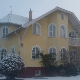 Alex Panzió Gyömrő - Külső kép