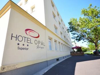 Hotel Opál Gyöngyös
